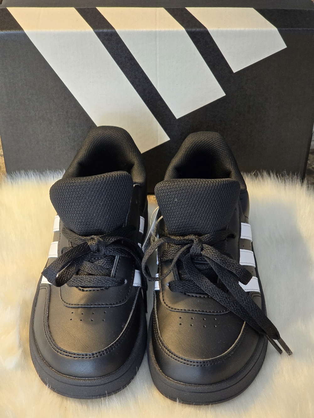 Adidas Kids' Breaknet Lifestyle Court Lace Black Sneakers Shoes Size 1.5 NWT Uni - Picture 8 of 10